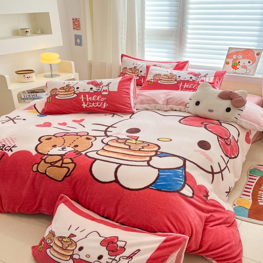 91家纺网 家纺一手货源 找家纺 金爱家 2025新品正版三丽鸥授权大版卡通平网数码印花加厚高克重牛奶绒系列四件套 绒大版-蛋糕kt