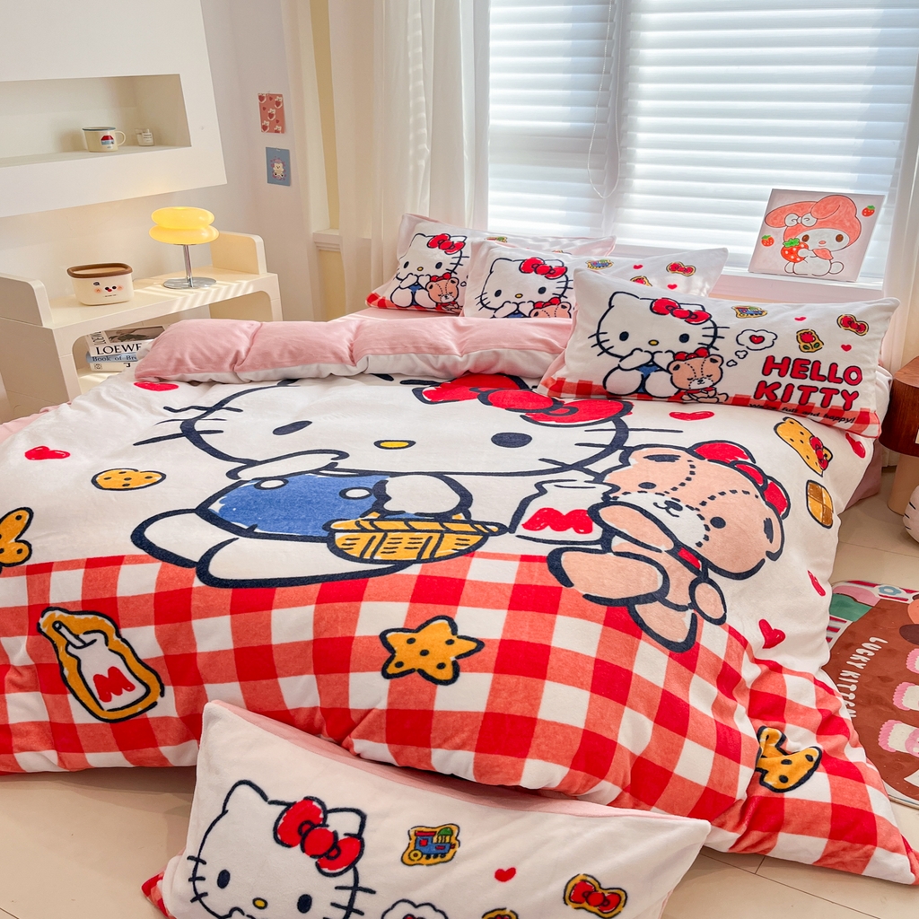 91家纺网 家纺一手货源 找家纺 金爱家 2025新品正版三丽鸥授权大版卡通平网数码印花加厚高克重牛奶绒系列四件套 绒大版-甜心kt