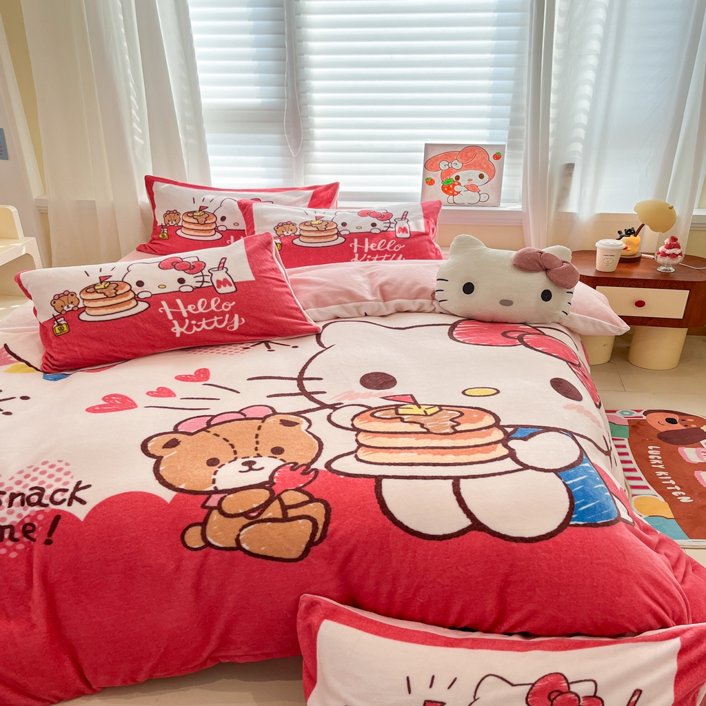 91家纺网 家纺一手货源 找家纺 金爱家 2025新品正版三丽鸥授权大版卡通平网数码印花加厚高克重牛奶绒系列四件套 绒大版-蛋糕kt