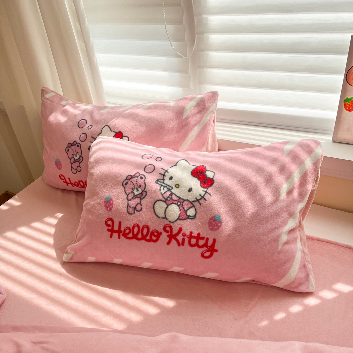 91家纺网 家纺一手货源 找家纺 （总）金爱家 2025新品正版三丽鸥授权大版卡通平网数码印花加厚高克重牛奶绒系列四件套