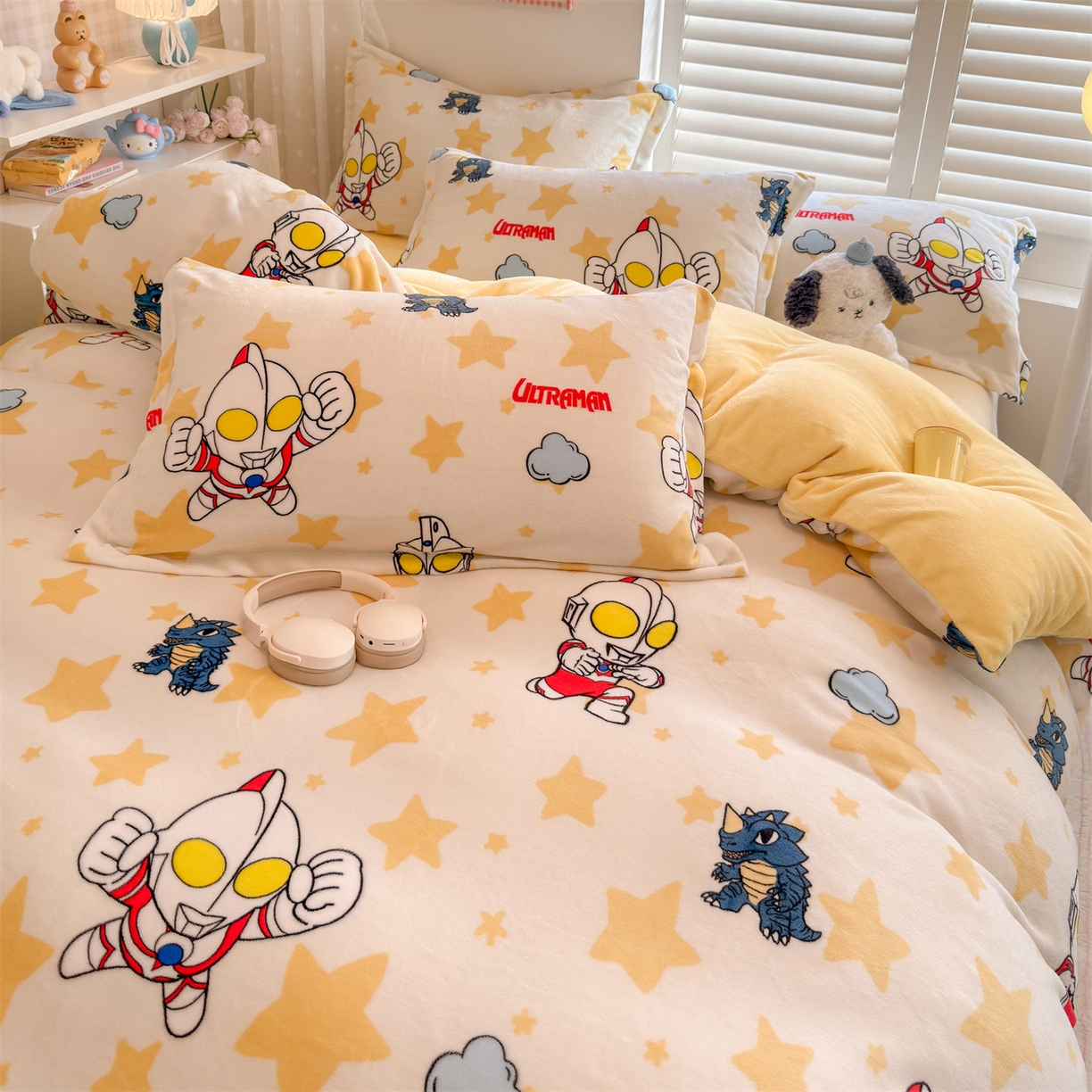 91家纺网 家纺一手货源 找家纺 名兮家居 2025新款经典奥特曼-三丽鸥高克重牛奶绒四件套 星空战士