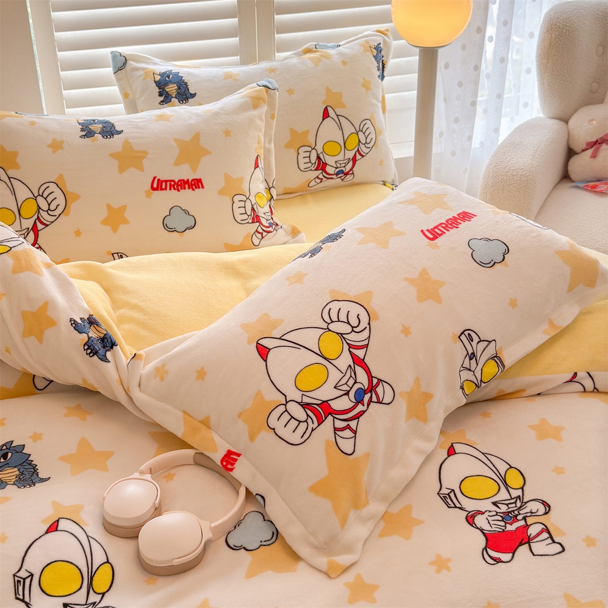 91家纺网 家纺一手货源 找家纺 名兮家居 2025新款经典奥特曼-三丽鸥高克重牛奶绒四件套 星空战士