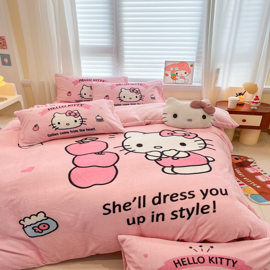 91家纺网 家纺一手货源 找家纺 金爱家 2025新品正版三丽鸥授权大版卡通平网数码印花加厚高克重牛奶绒系列四件套 绒大版-可爱kt猫