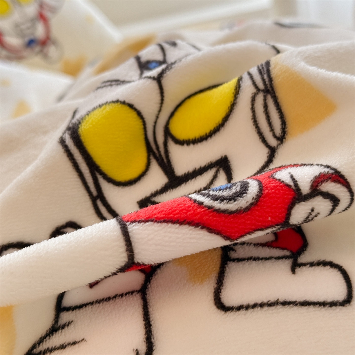 91家纺网 家纺一手货源 找家纺 名兮家居 2025新款经典奥特曼-三丽鸥高克重牛奶绒四件套 星空战士