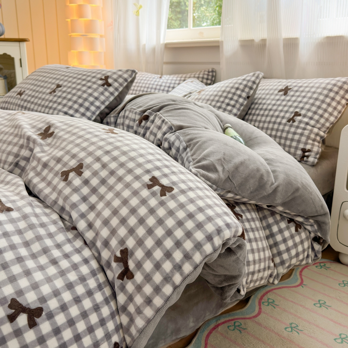 91家纺网 家纺一手货源 找家纺 （总）德比尔斯 2025新款暗合印花牛奶绒四件套