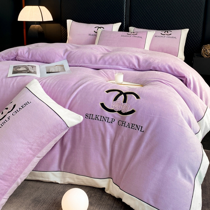 91家纺网 家纺一手货源 找家纺 （总）绒世界 2025秋冬小香风香奈系列牛奶绒四件套