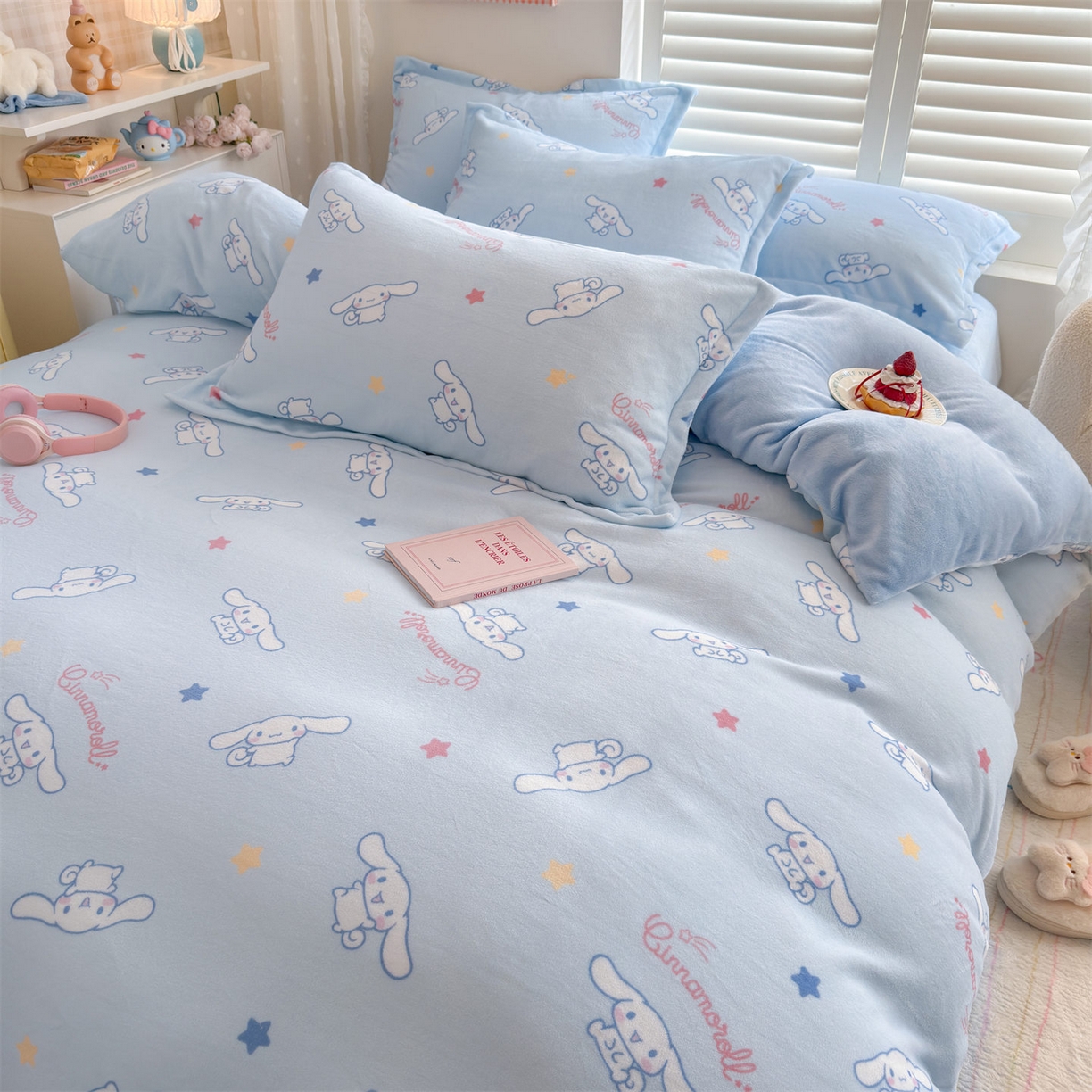 91家纺网 家纺一手货源 找家纺 名兮家居 2025新款经典奥特曼-三丽鸥高克重牛奶绒四件套 星星大耳狗