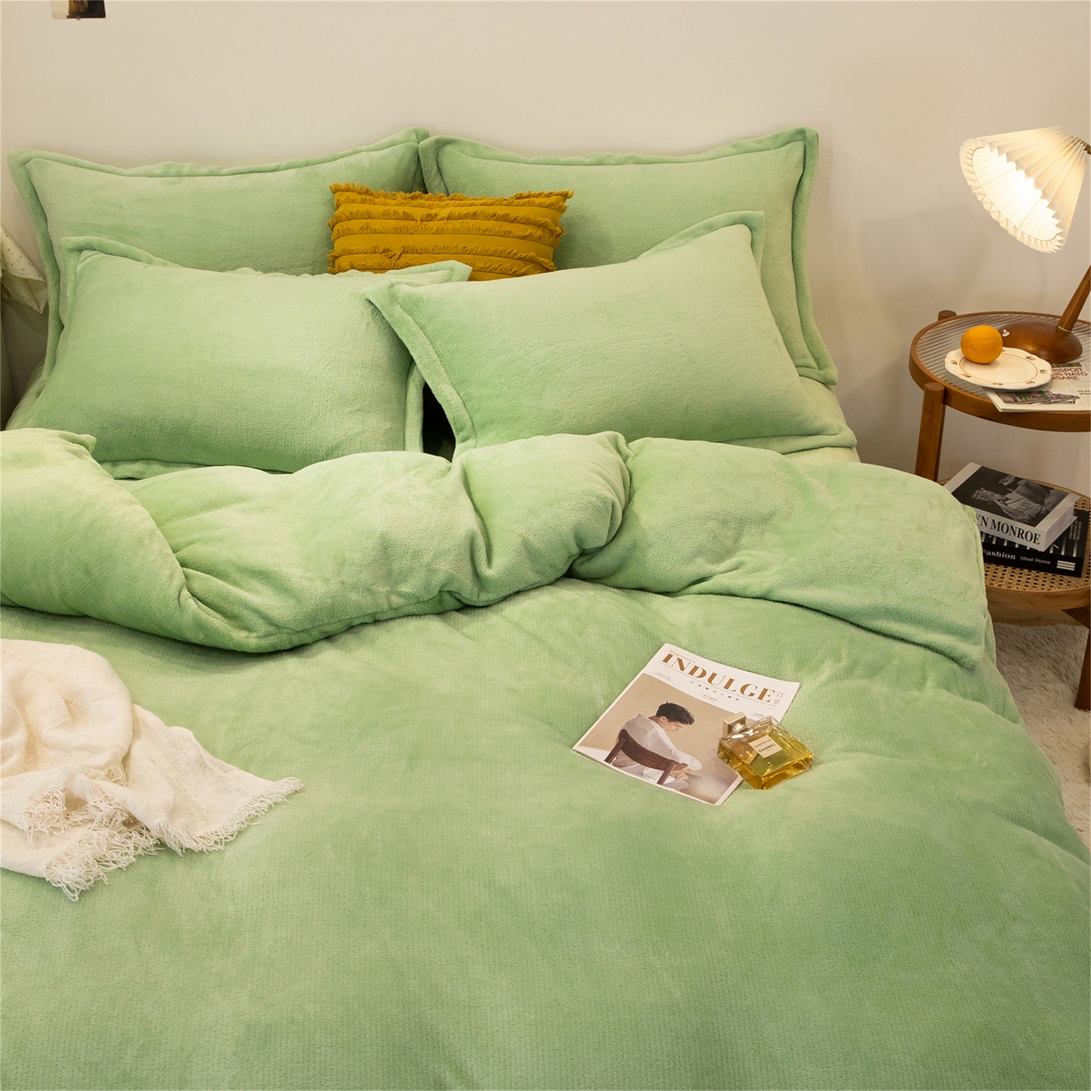 91家纺网 家纺一手货源 找家纺 兰紫橙家纺 2025新款双面绒纯色双拼牛奶绒四件套 浅绿