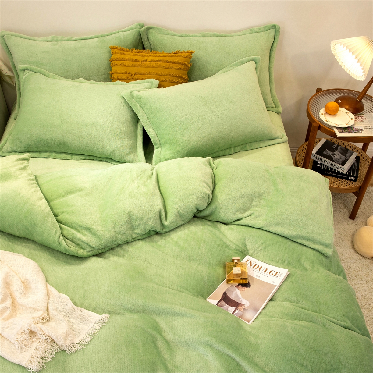 91家纺网 家纺一手货源 找家纺 兰紫橙家纺 2025新款双面绒纯色双拼牛奶绒四件套 浅绿