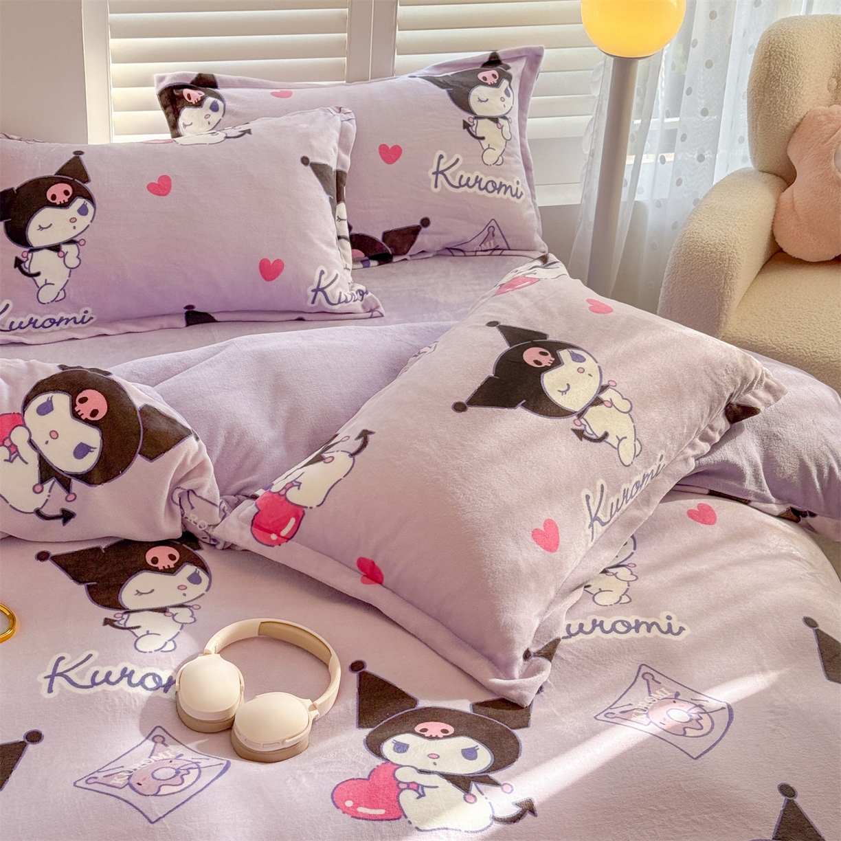 91家纺网 家纺一手货源 找家纺 名兮家居 2025新款经典奥特曼-三丽鸥高克重牛奶绒四件套 紫色库洛米