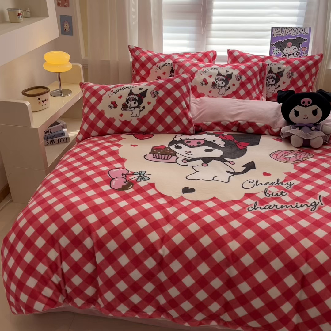 91家纺网 家纺一手货源 找家纺 金爱家 2025新品正版三丽鸥授权大版卡通平网数码印花加厚高克重牛奶绒系列四件套 绒大版-蛋糕库洛米