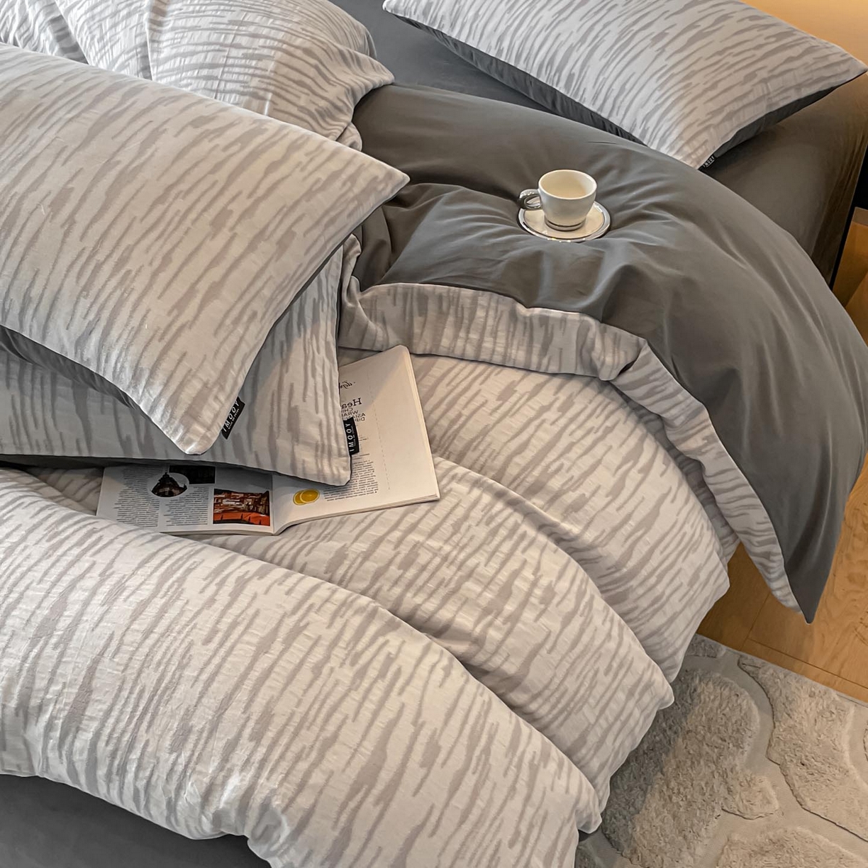 91家纺网 家纺一手货源 找家纺 涵宸家纺 2025新款全棉磨毛色织提花四件套 碧舟-灰