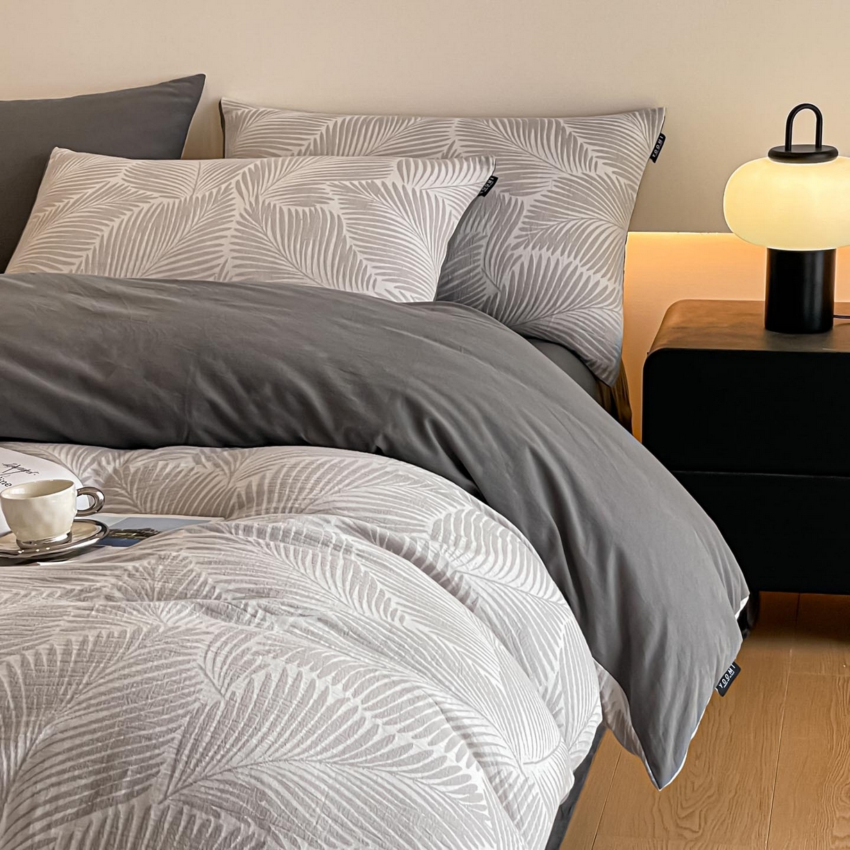 91家纺网 家纺一手货源 找家纺 涵宸家纺 2025新款全棉磨毛色织提花四件套 峦影叠-灰