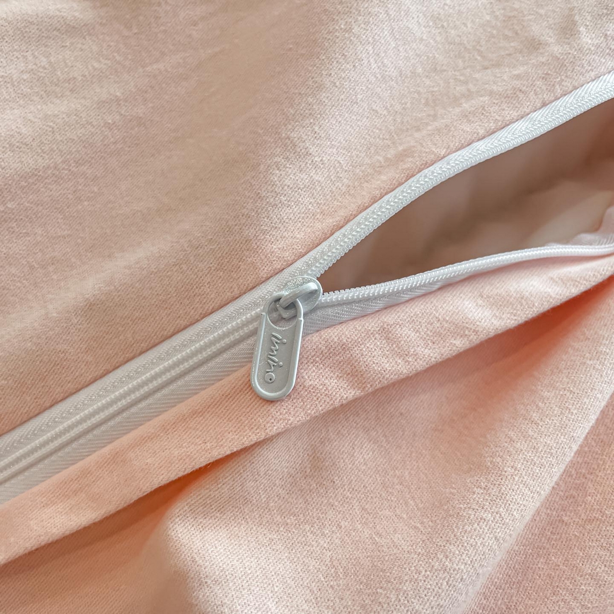 91家纺网 家纺一手货源 找家纺 涵宸家纺 2025新款全棉磨毛色织提花四件套 墨菡-粉