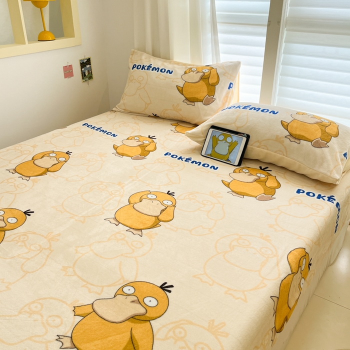 91家纺网 家纺一手货源 找家纺 金爱家 2025新款牛奶绒保暖床笠床笠单件单床笠 绒单品-奶黄可达鸭