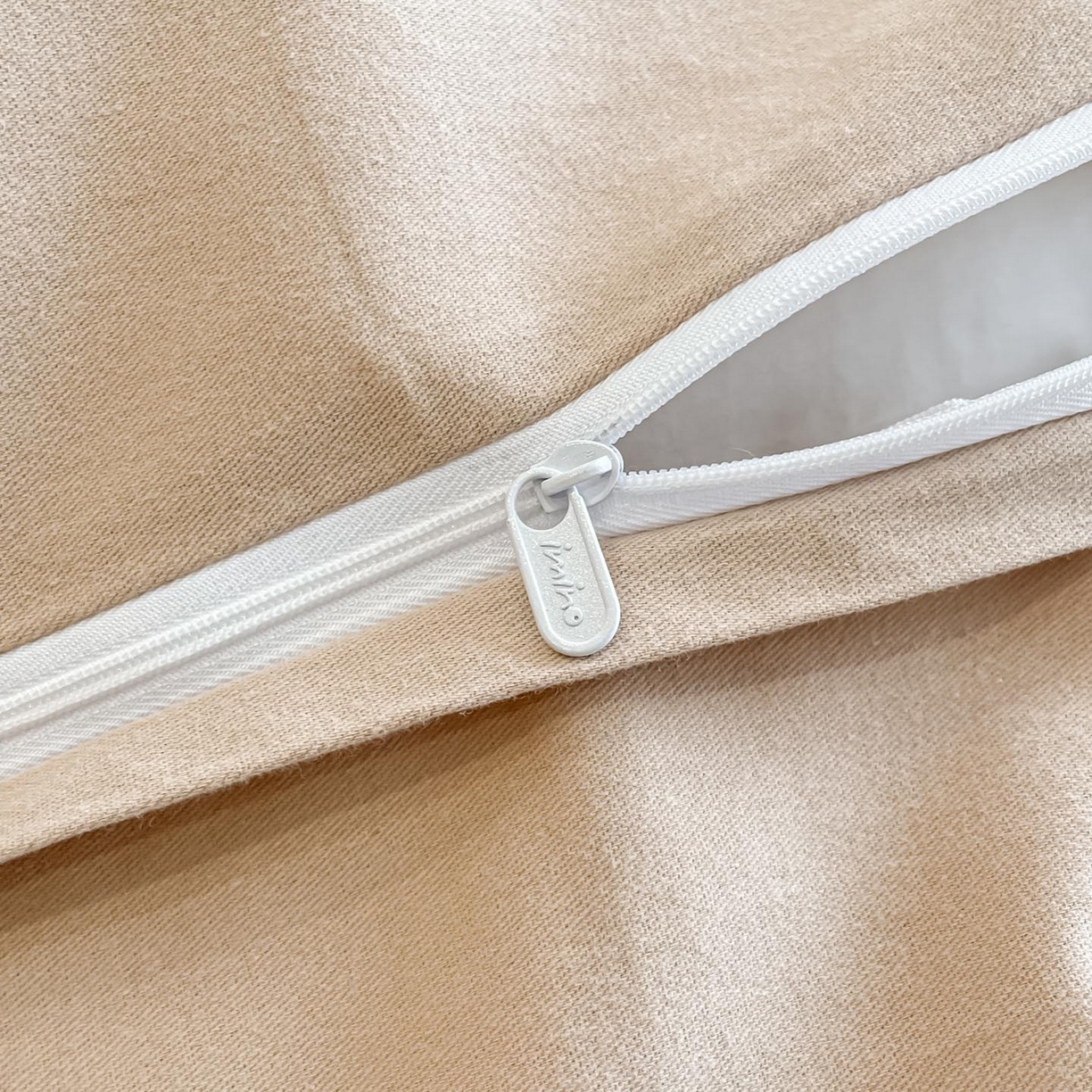 91家纺网 家纺一手货源 找家纺 涵宸家纺 2025新款全棉磨毛色织提花四件套 韵绣