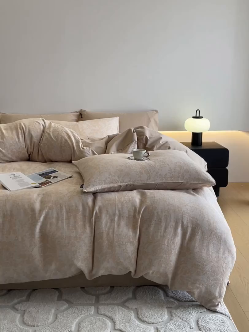 91家纺网 家纺一手货源 找家纺 涵宸家纺 2025新款全棉磨毛色织提花四件套 韵绣