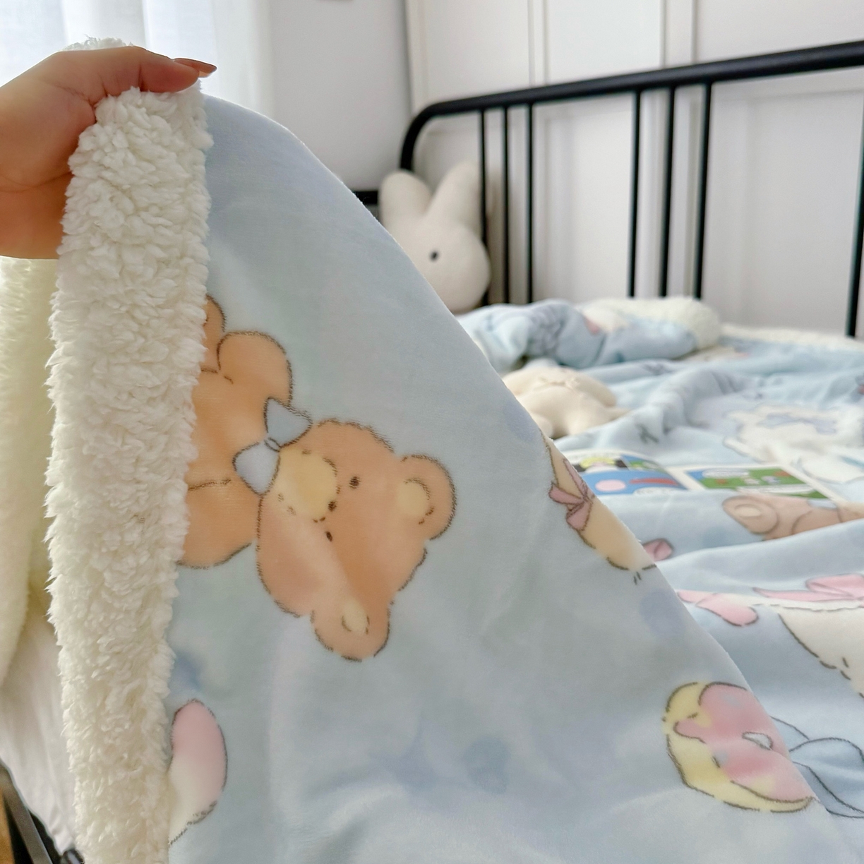 91家纺网 家纺一手货源 找家纺 航途席业 2025新款200g牛奶绒羊羔绒毛毯 礼物猫