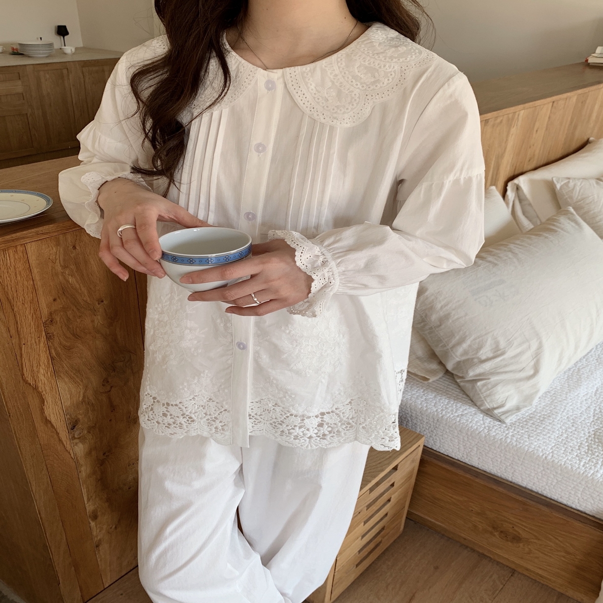 91家纺网 家纺一手货源 找家纺 （总）妍景家居生活馆 2025新款韩系25066-蕾丝娃娃领纽扣套装