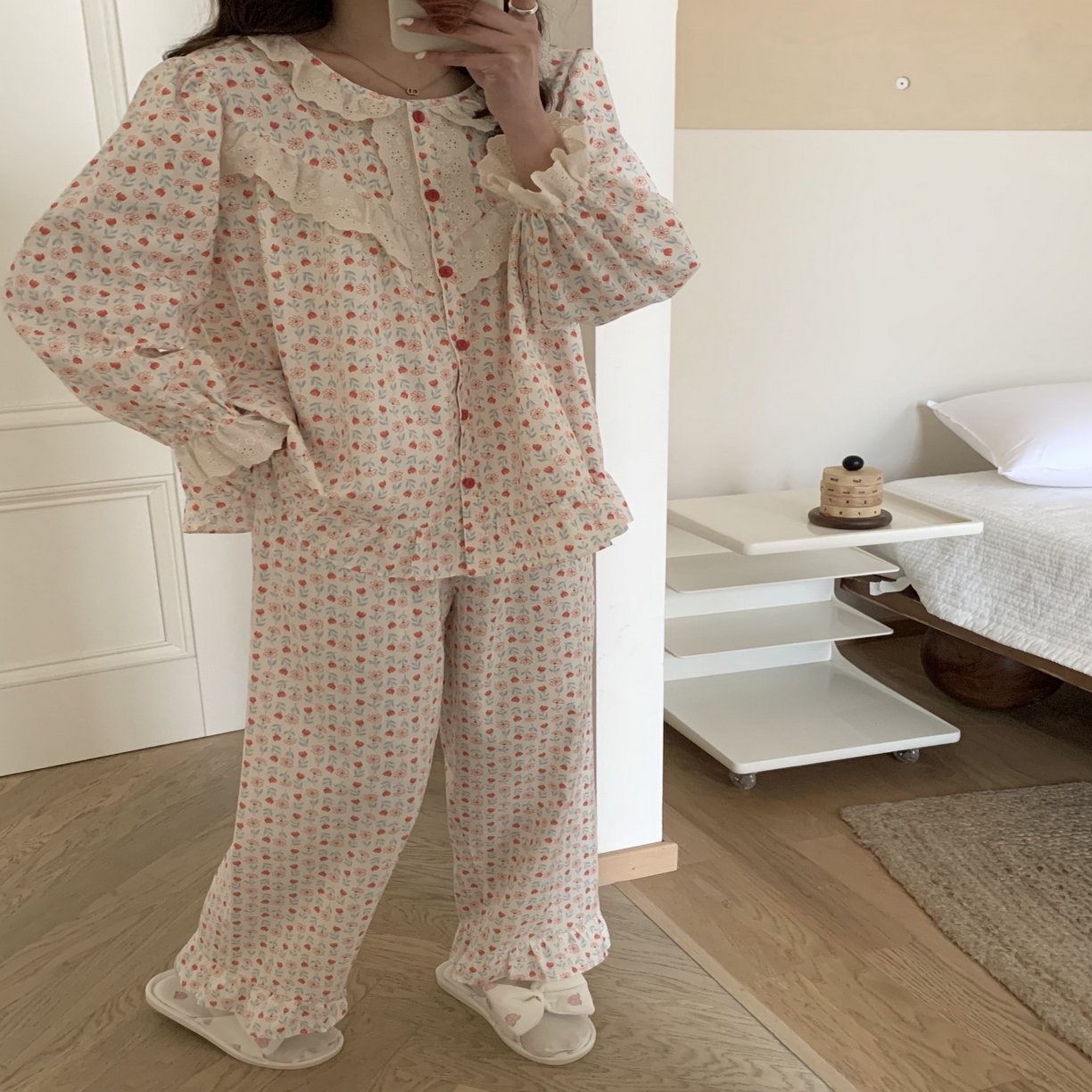 91家纺网 家纺一手货源 找家纺 （总）妍景家居生活馆 2025新款韩系82769-印花蕾丝玫瑰套装