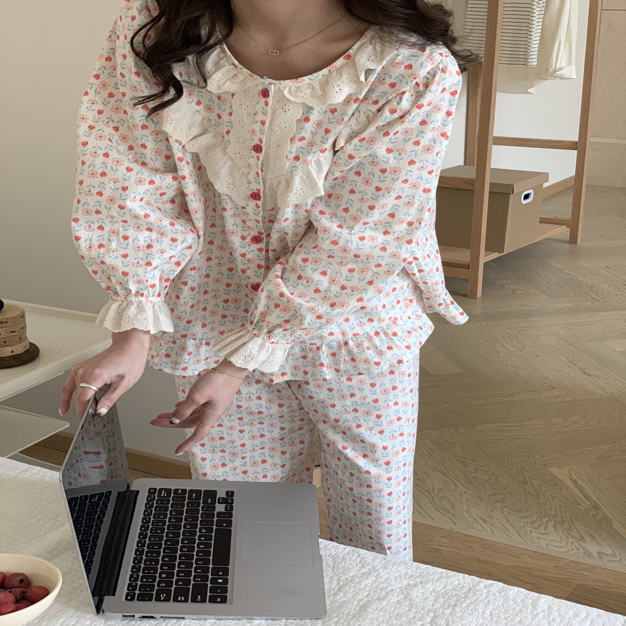 91家纺网 家纺一手货源 找家纺 （总）妍景家居生活馆 2025新款韩系82769-印花蕾丝玫瑰套装