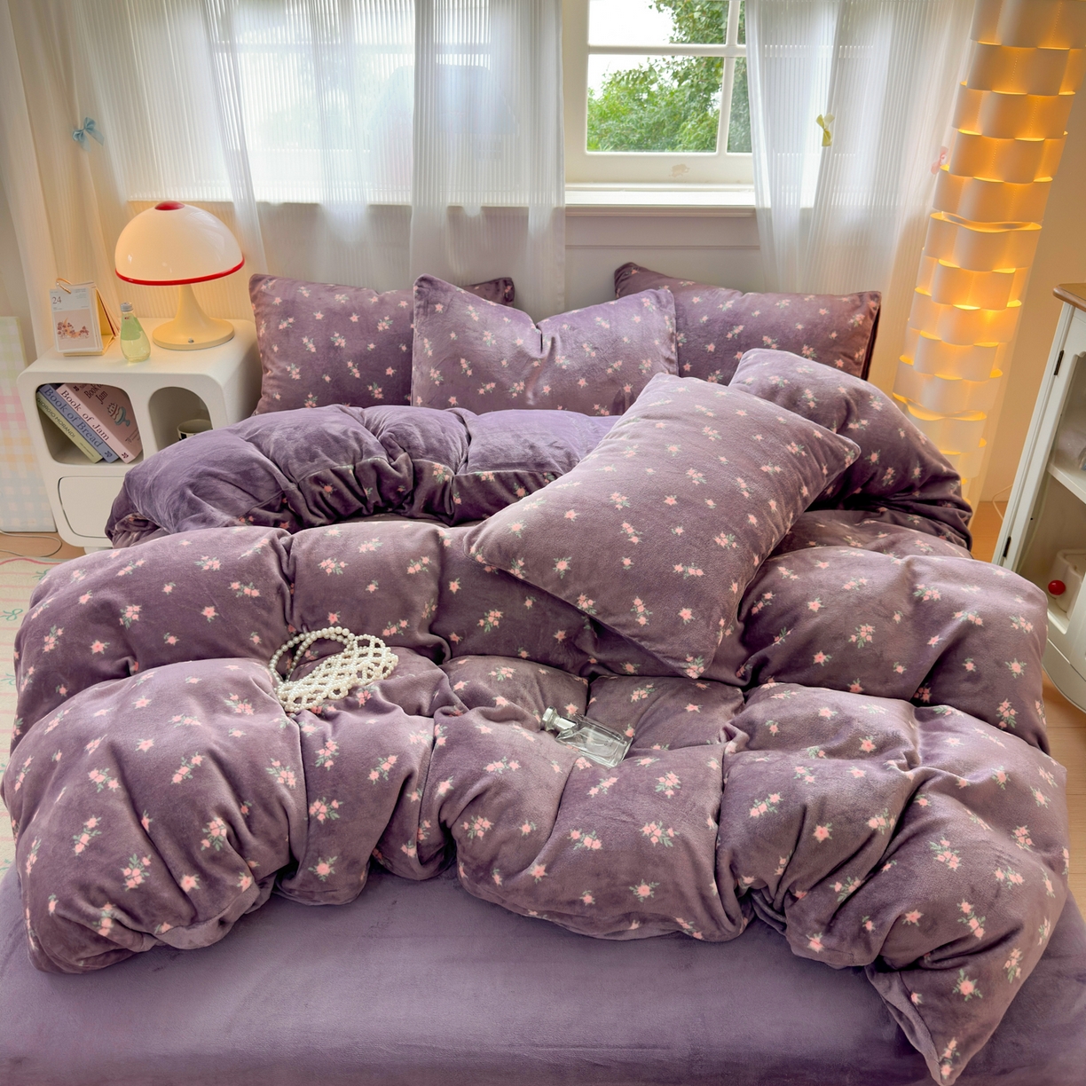 91家纺网 家纺一手货源 找家纺 德比尔斯 2025新款暗合印花牛奶绒四件套 紫香草