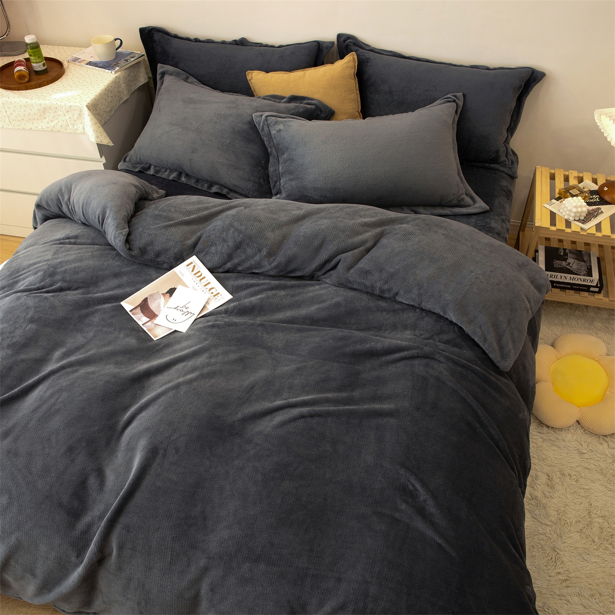 91家纺网 家纺一手货源 找家纺 兰紫橙家纺 2025新款双面绒纯色双拼牛奶绒四件套 深灰