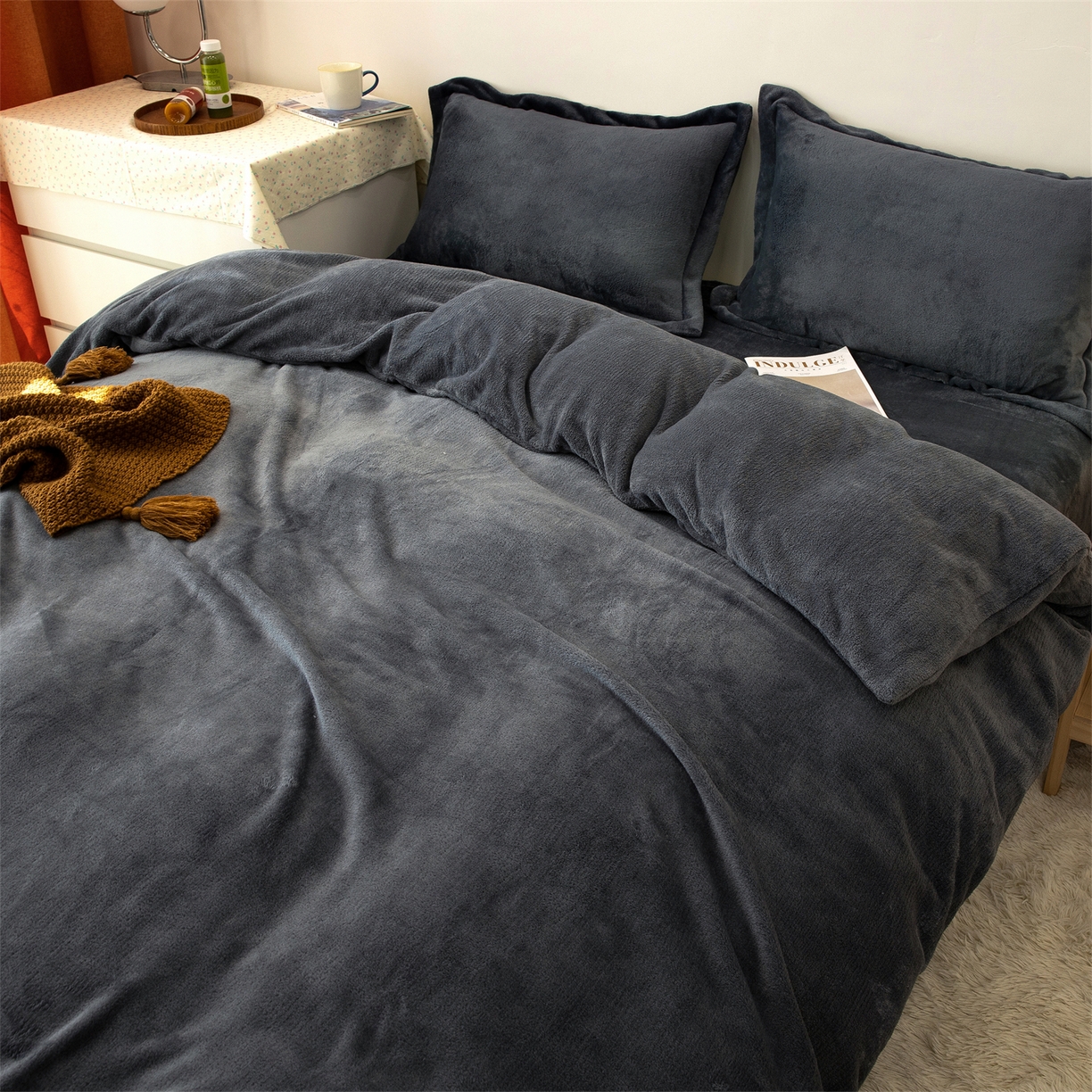 91家纺网 家纺一手货源 找家纺 兰紫橙家纺 2025新款双面绒纯色双拼牛奶绒四件套 深灰