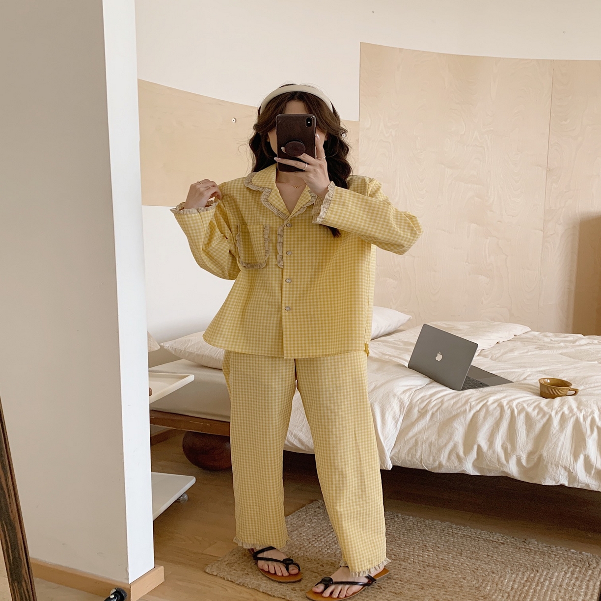 91家纺网 家纺一手货源 找家纺 （总）妍景家居生活馆 2025新款韩系82851-大小格子拼接小翻领款