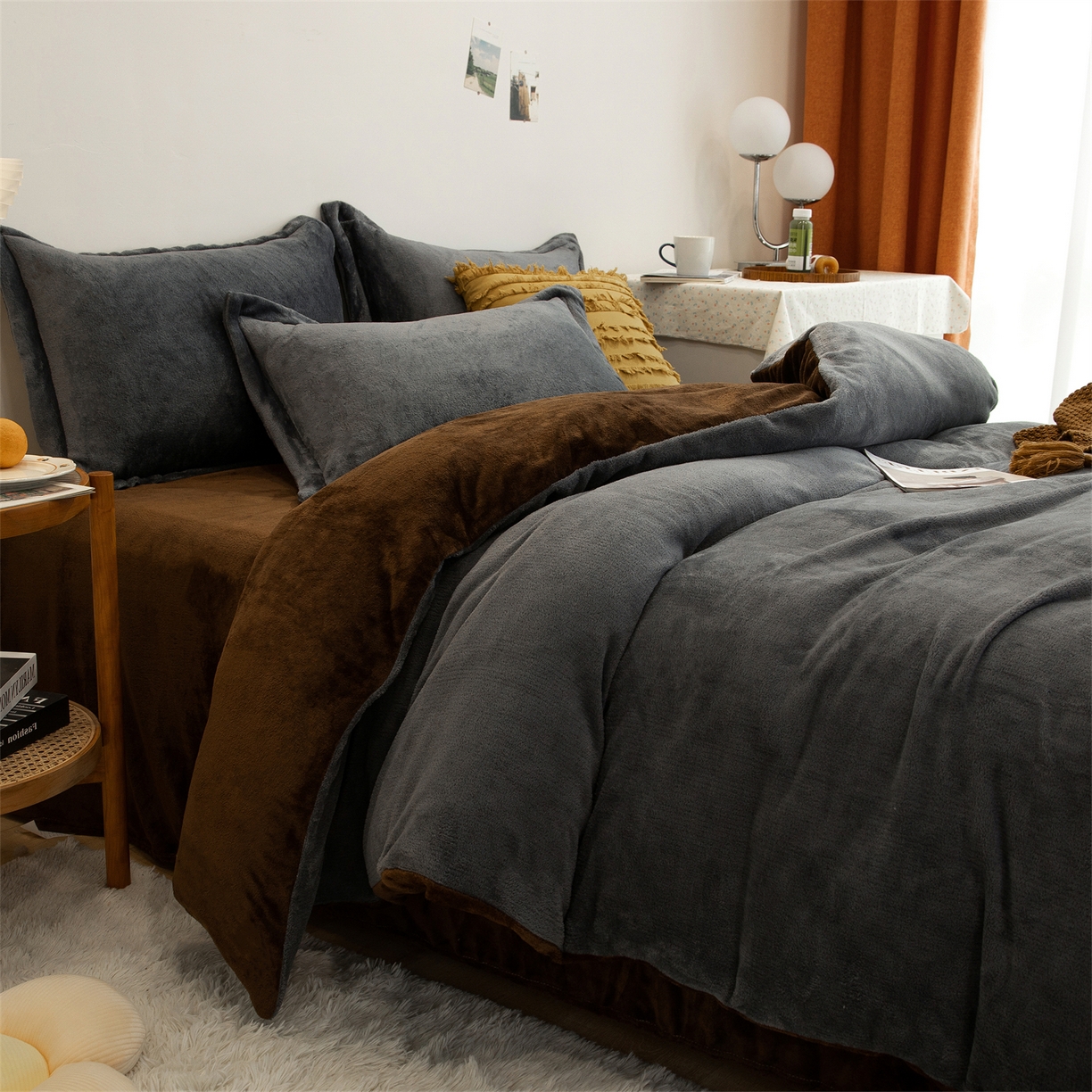 91家纺网 家纺一手货源 找家纺 兰紫橙家纺 2025新款双面绒纯色双拼牛奶绒四件套 深灰+咖啡