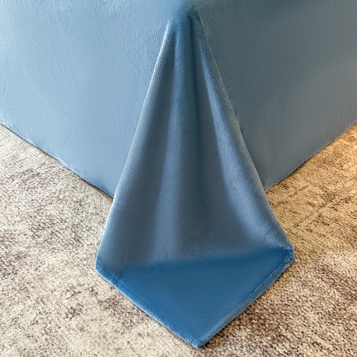 91家纺网 家纺一手货源 找家纺 大米家居 2025新款高克重简约雕花绒四件套寒梅系列 寒梅-海蓝