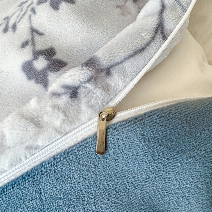 91家纺网 家纺一手货源 找家纺 大米家居 2025新款高克重简约雕花绒四件套寒梅系列 寒梅-海蓝