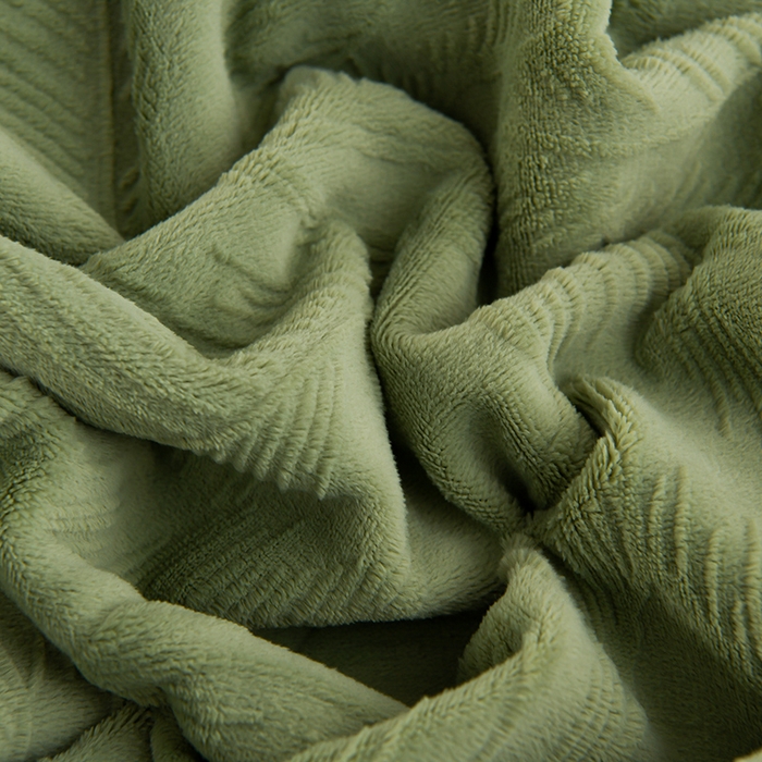 91家纺网 家纺一手货源 找家纺 苏迪网销供货 2025新款牛奶绒四件套A类高克重全消光雕花一字绣工艺款 芭蕉叶-豆绿