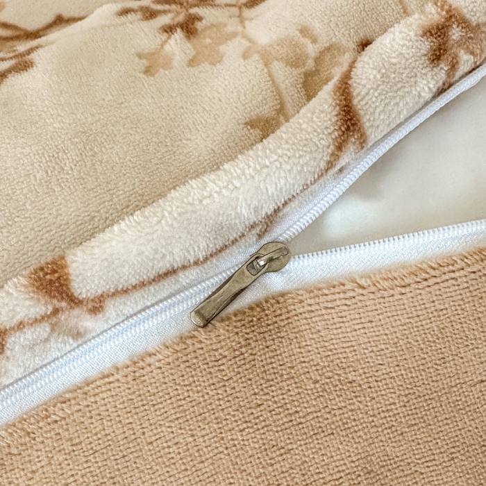 91家纺网 家纺一手货源 找家纺 大米家居 2025新款高克重简约雕花绒四件套寒梅系列 寒梅-卡其