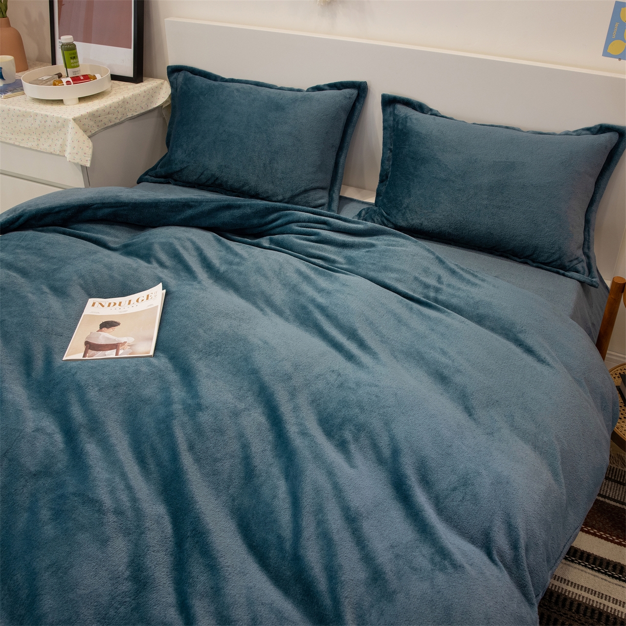 91家纺网 家纺一手货源 找家纺 兰紫橙家纺 2025新款双面绒纯色双拼牛奶绒四件套 雾蓝