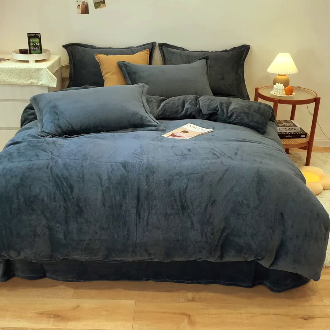 91家纺网 家纺一手货源 找家纺 兰紫橙家纺 2025新款双面绒纯色双拼牛奶绒四件套 雾蓝