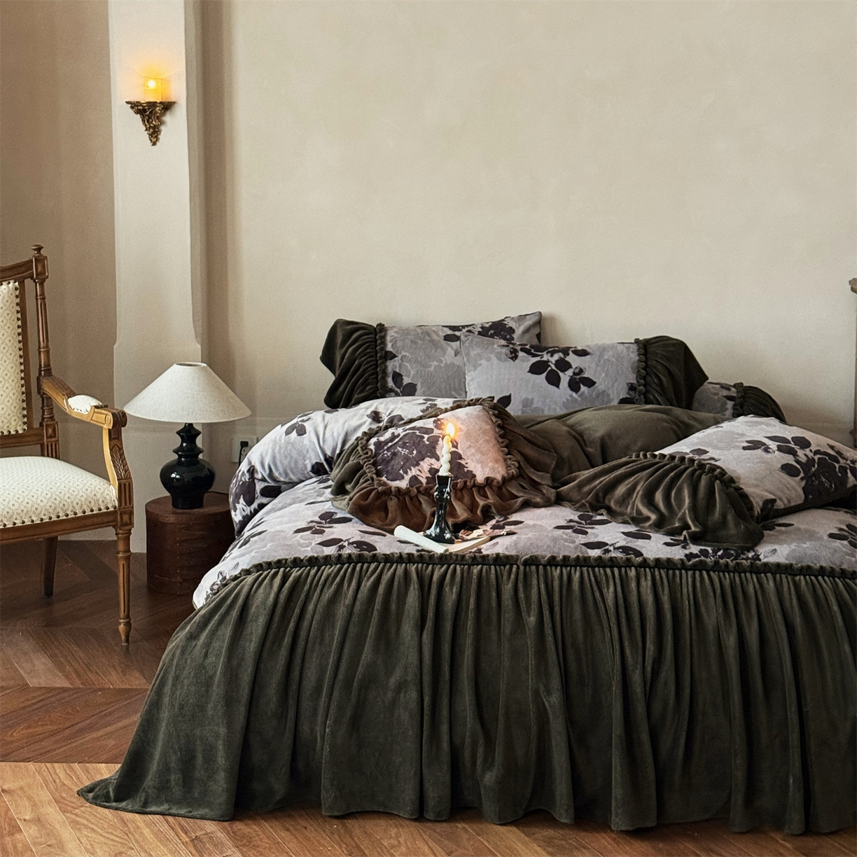 91家纺网 家纺一手货源 找家纺 （总）婳庭家居 2025新款牛奶绒工艺款四件套-暗香系列