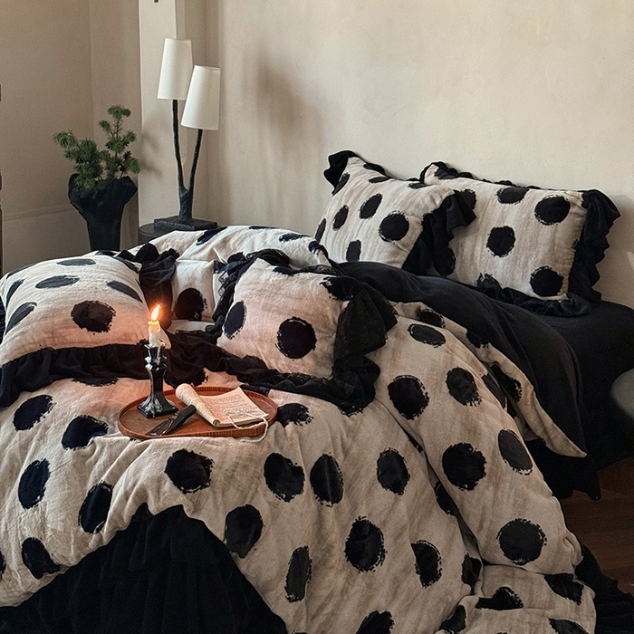 91家纺网 家纺一手货源 找家纺 （总）婳庭家居 2025新款雪貂绒牛奶绒花边款四件套