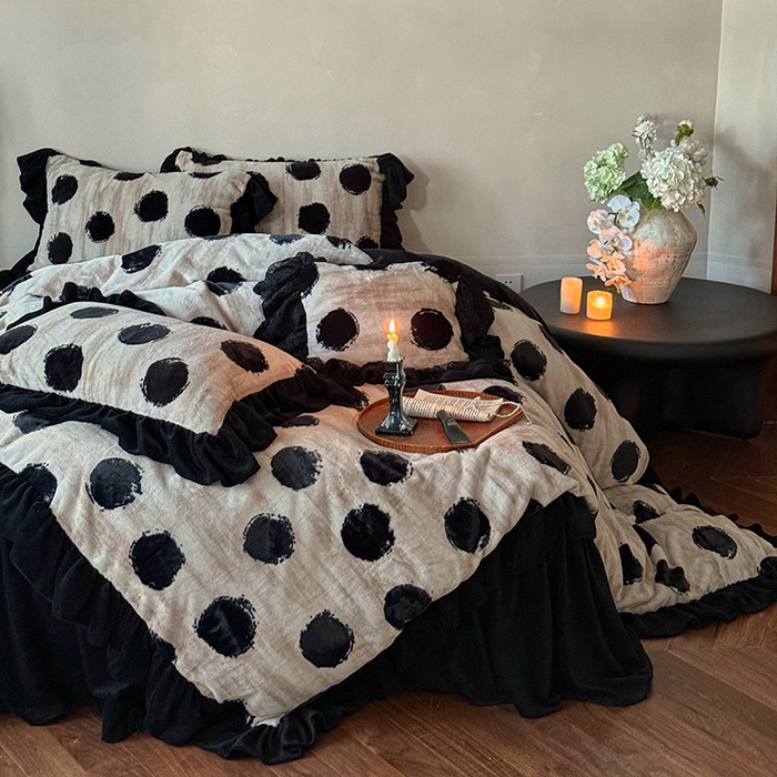 91家纺网 家纺一手货源 找家纺 （总）婳庭家居 2025新款雪貂绒牛奶绒花边款四件套