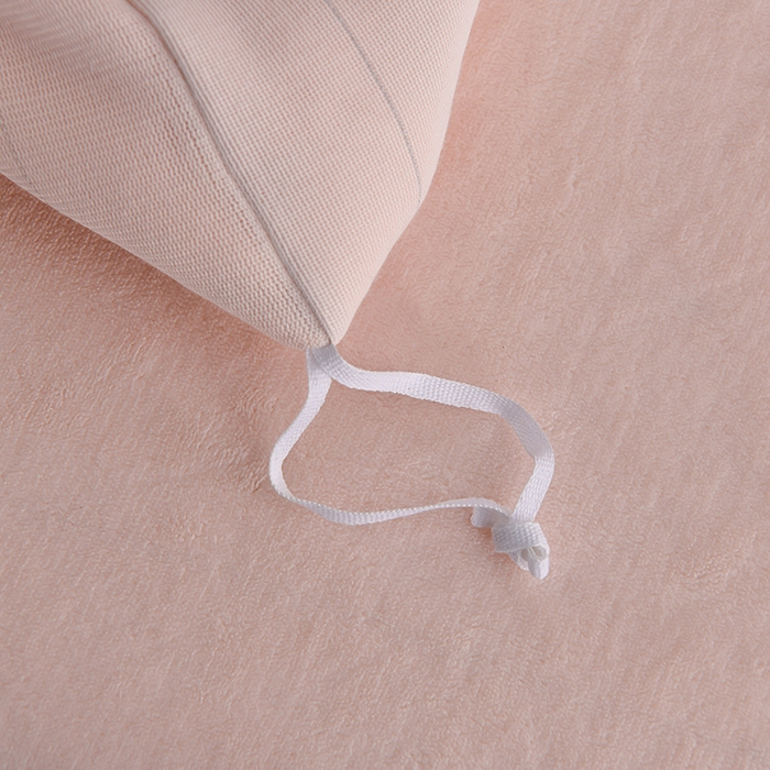 91家纺网 家纺一手货源 找家纺 苏迪网销供货 2025新款牛奶绒四件套A类高克重全消光雕花一字绣工艺款 芭蕉叶-粉玉