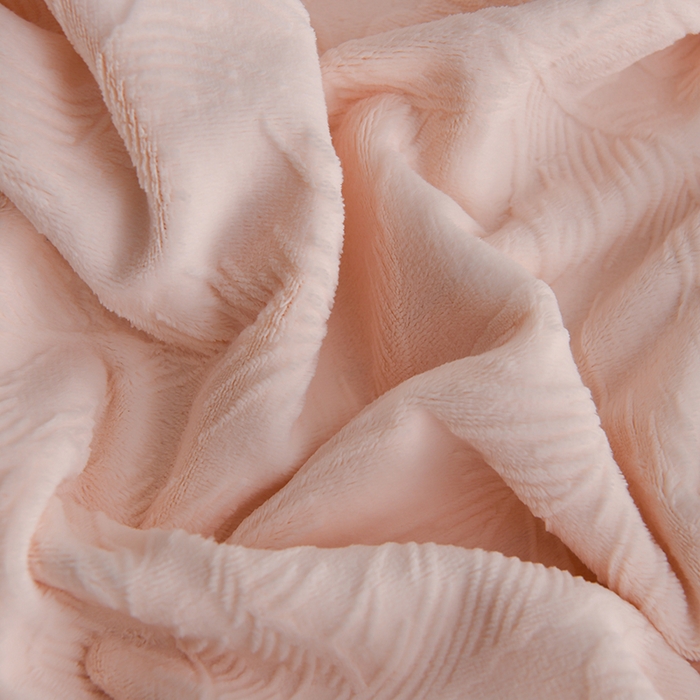 91家纺网 家纺一手货源 找家纺 苏迪网销供货 2025新款牛奶绒四件套A类高克重全消光雕花一字绣工艺款 芭蕉叶-粉玉