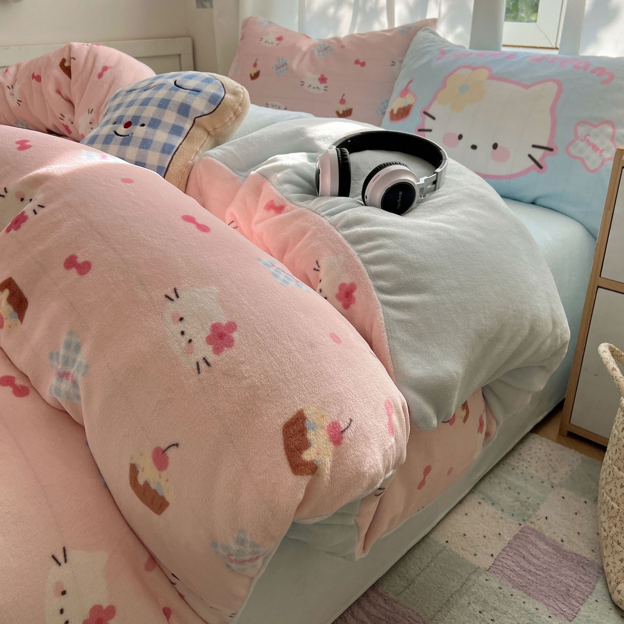 桃喜 2025新款A类200g牛奶绒（含导电丝）印花床单款四件套 蛋糕幸运猫