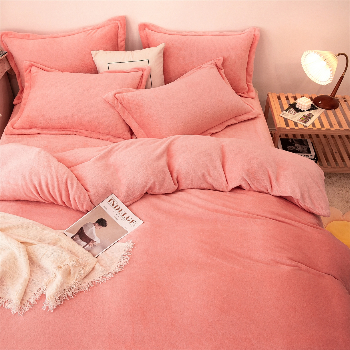 91家纺网 家纺一手货源 找家纺 兰紫橙家纺 2025新款双面绒纯色双拼牛奶绒四件套 玉色