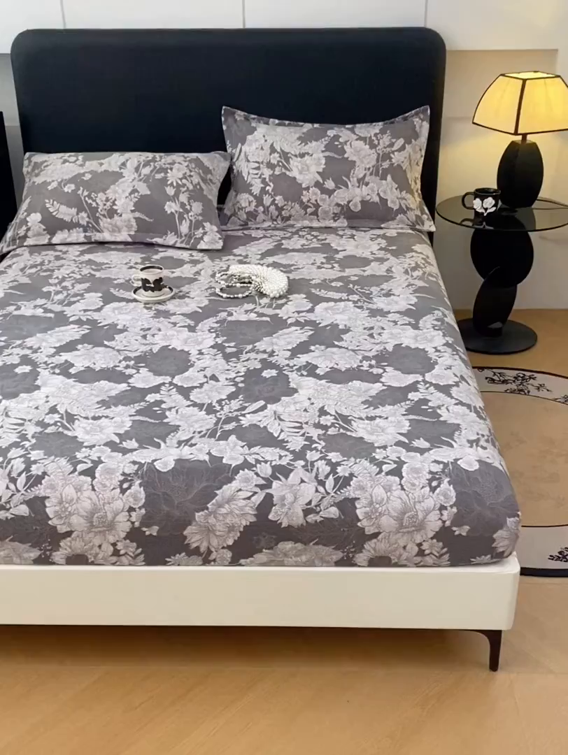 91家纺网 家纺一手货源 找家纺 圣比熊 2025新款原麻床笠机洗家用防滑透气四季款床罩床垫床单保护套 浮绘花影-白