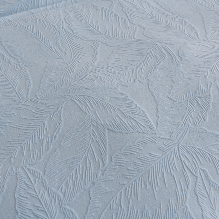 91家纺网 家纺一手货源 找家纺 苏迪网销供货 2025新款牛奶绒四件套A类高克重全消光雕花一字绣工艺款 芭蕉叶-湖小蓝