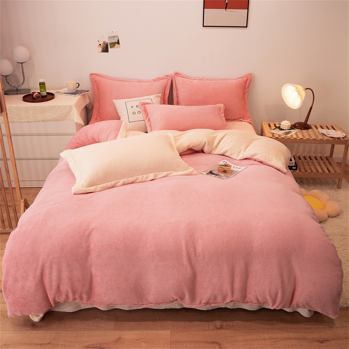 91家纺网 家纺一手货源 找家纺 兰紫橙家纺 2025新款双面绒纯色双拼牛奶绒四件套 玉色+米白