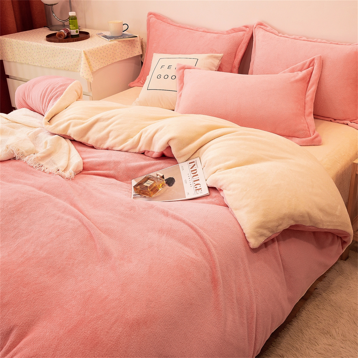 91家纺网 家纺一手货源 找家纺 兰紫橙家纺 2025新款双面绒纯色双拼牛奶绒四件套 玉色+米白