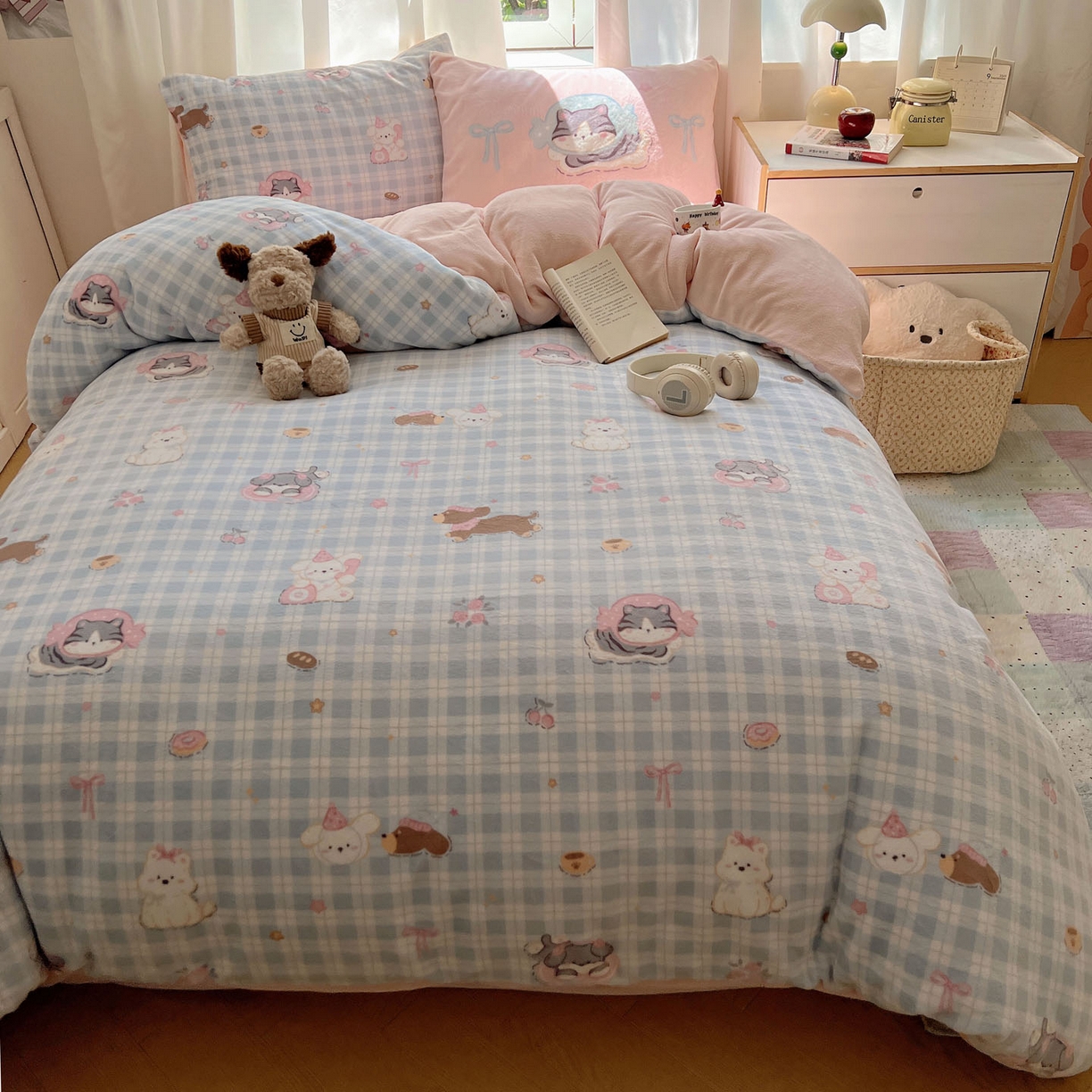 91家纺网 家纺一手货源 找家纺 桃喜 2025新款A类200g牛奶绒（含导电丝）印花床单款四件套 起司猫猫