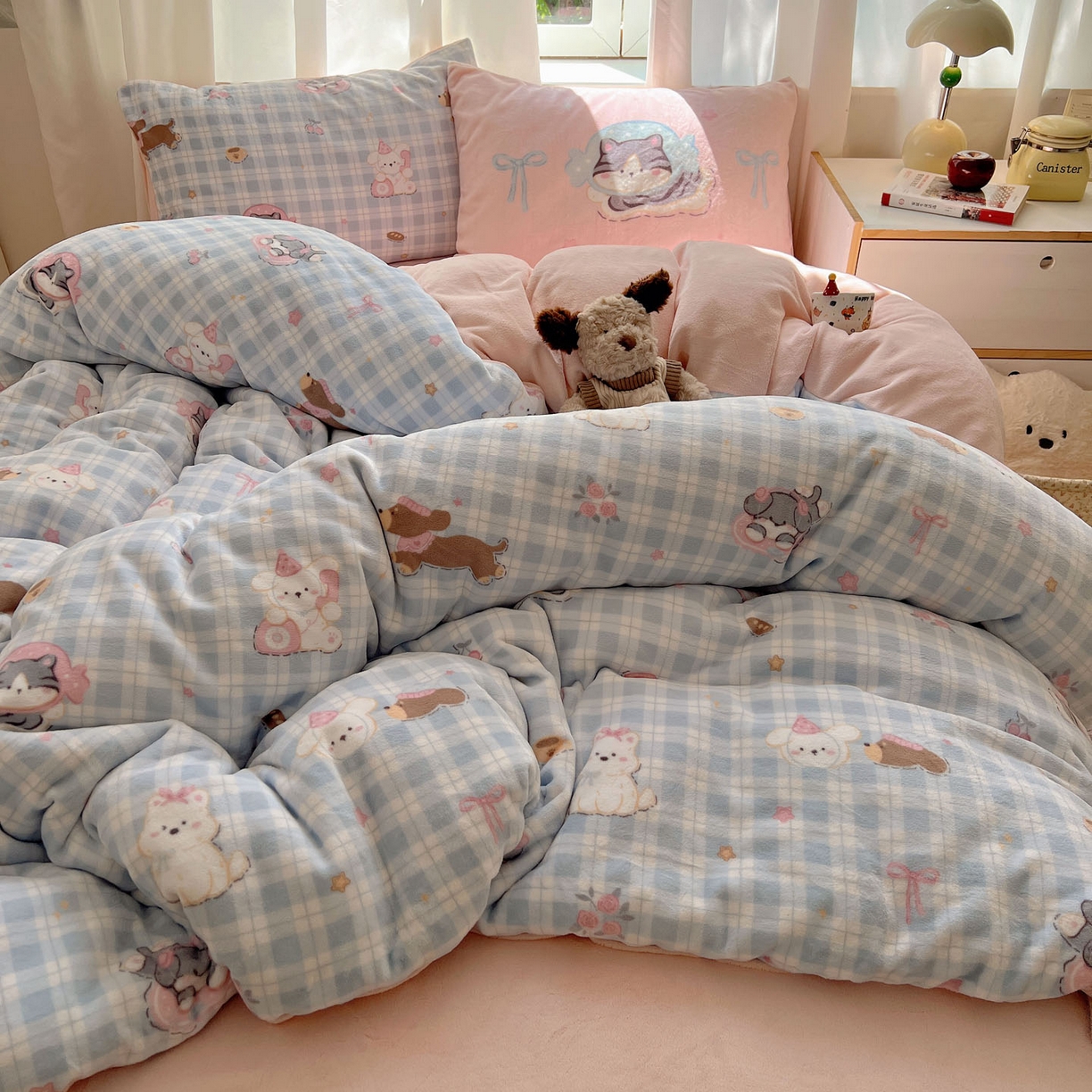 91家纺网 家纺一手货源 找家纺 桃喜 2025新款A类200g牛奶绒（含导电丝）印花床单款四件套 起司猫猫