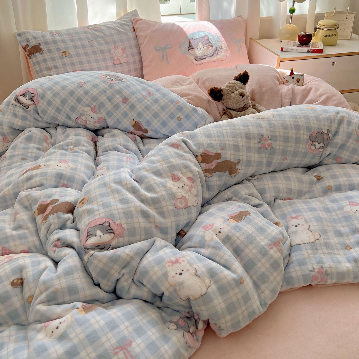 91家纺网 家纺一手货源 找家纺 桃喜 2025新款A类200g牛奶绒（含导电丝）印花床单款四件套 起司猫猫